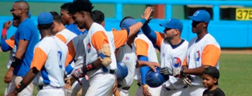 A play off Leñadores, Gallos, Azucareros y Tigres 
