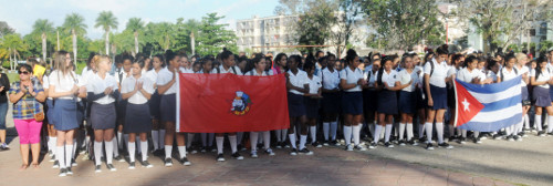 Estudiantes de la Enseñanza Media: 48 diciembres haciendo futuro