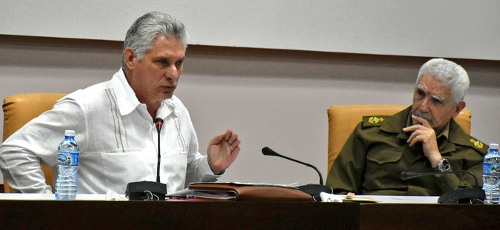 Díaz-Canel llama a la legalidad, transparencia y orden en programa de la vivienda