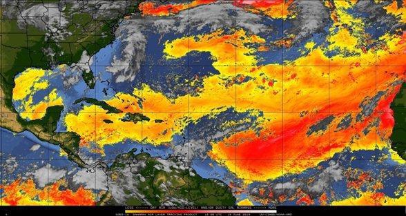 Causa polvo del Sahara tranquilidad ciclónica