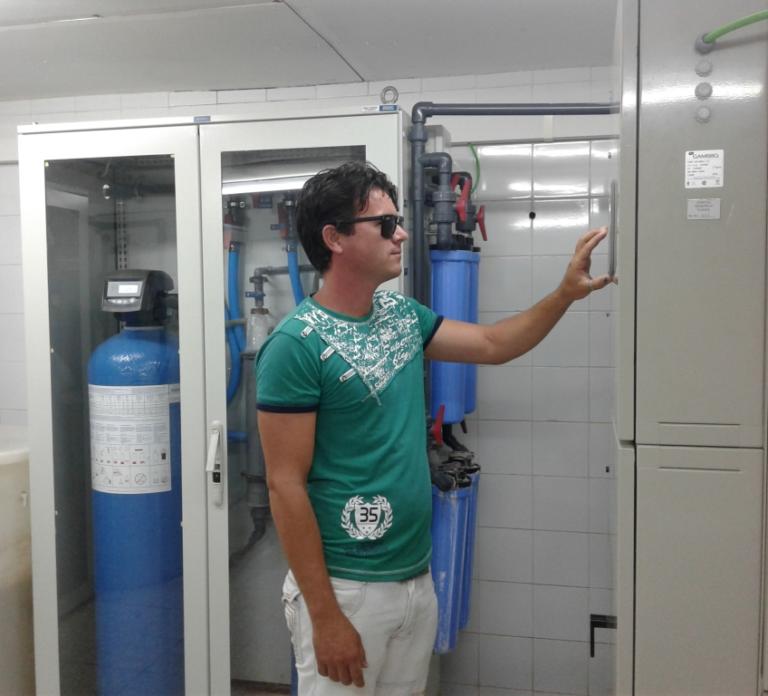 Al contar con una planta de tratamiento de agua con capacidad para 20 riñones artificiales, el personal de la sala sueña con poder prestar el servicio a más personas. 