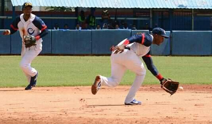 Fotos: Rodolfo Blanco Cué/ ACN La Isla aprovecha cada error y derrota a Camagüey