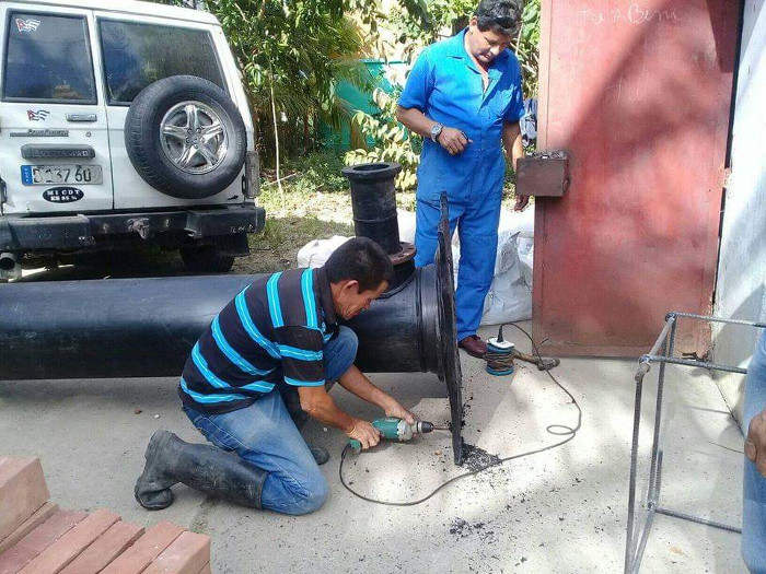 El primer ariete con PEAD, en su mayoría, se diseñó de conjunto con la Empresa de Ciencia e Innovación de las Tecnologías del Agua (Ecita), de Camagüey, promotora de la idea.