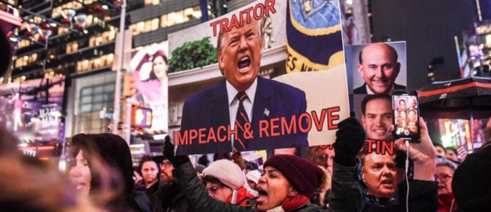 Persiste Trump sus ataques a los demócratas por juicio político