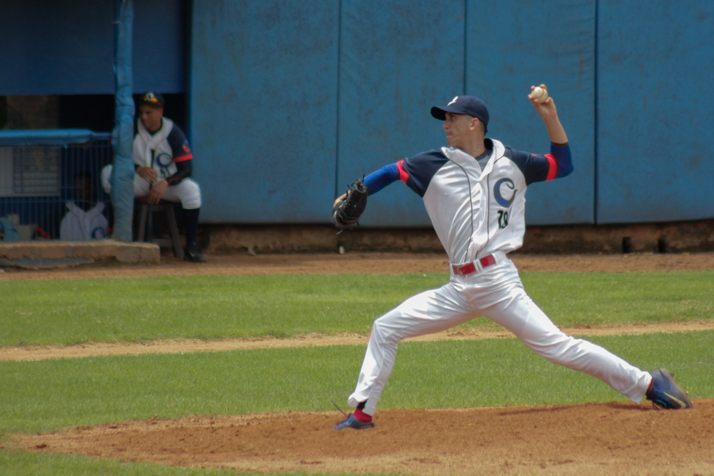 Foto: Alejandro Rodríguez Leiva/ Adelante Proponen trimestre de sanción para lanzador camagüeyano Dariel Góngora