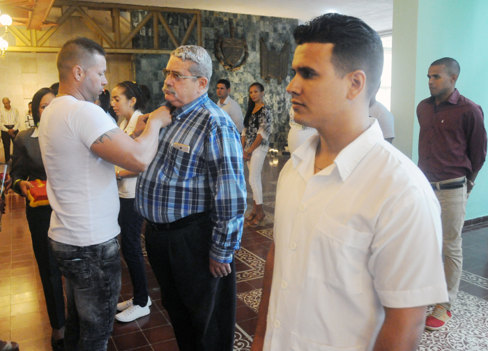 Entregan sello Forjadores del Futuro en Camagüey 