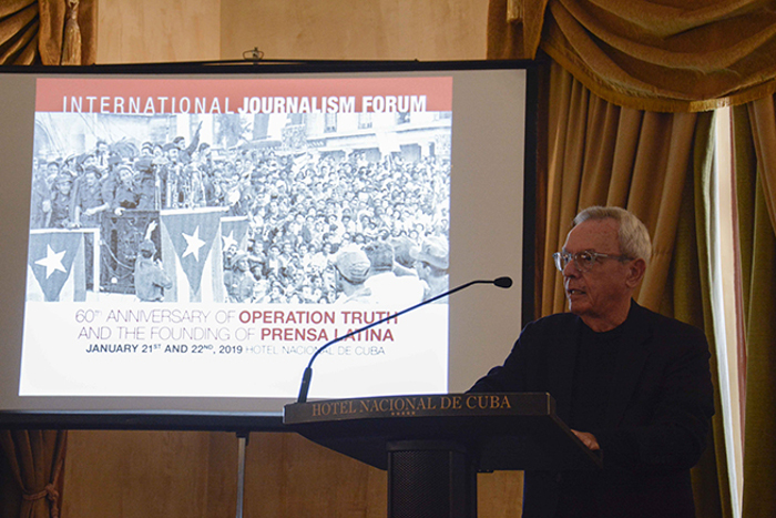 El Dr. C. Eusebio Leal Spengler, Historiador de la Ciudad de La Habana, evocó el hecho de que tras el triunfo revolucionario del primero de enero de 1959, el Comandante en Jefe Fidel Castro Ruz alertó sobre la necesidad de denunciar la insidia permanente de Washington contra la Isla. Foto: Tomada de acn.cu Finaliza hoy Foro internacional de Periodismo sobre Operación Verdad