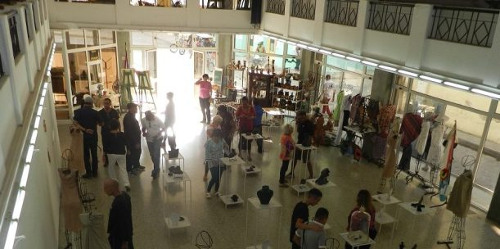 En la Galería Midas exposición de Bisutería y Alambrismo