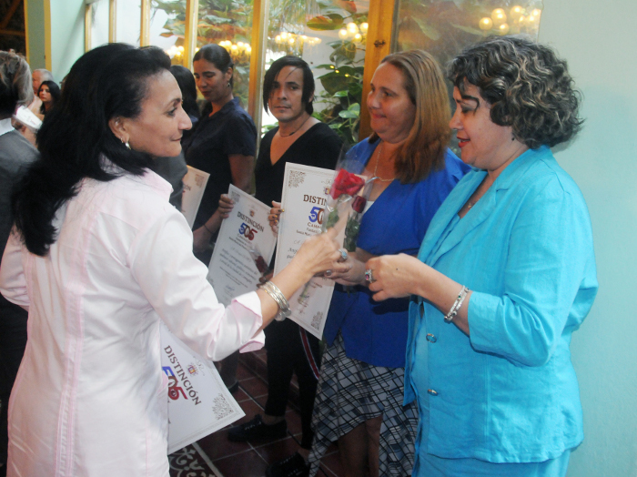 La emisora Radio Camagüey, que el 2 de febrero celebró sus 15 años de fundada, resultó homenajeada. 