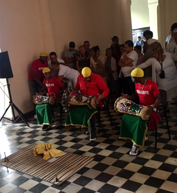 Un toque de tambor a la fe 