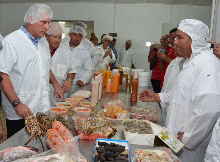 El periplo abrió por la Empresa Pesquera Industrial (Episur), ubicada en Santa Cruz del Sur y con experiencia en la captura, procesamiento y comercialización de productos del mar.