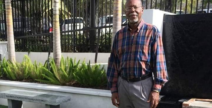 Magisterio de Sydney Campbell desde Bahamas