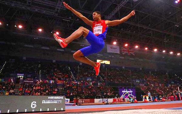 Echevarría keeps the golden shoe in Ostrava