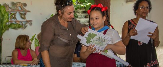 Premian a niños protectores del medio ambiente