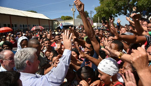 Presidente Díaz-Canel desarrolla visita de trabajo en Santiago de Cuba