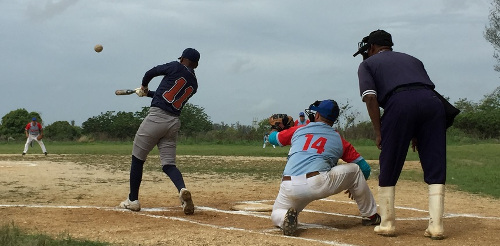 Inicia Zonal Central de Softbol de la prensa en Camagüey