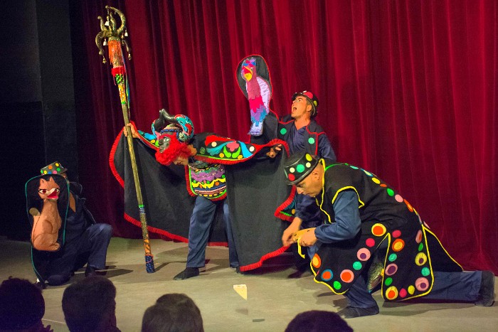 Minstrels of the Shire, premier of the Guiñol de Camagüey