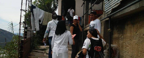 Tuitazo por la solidaridad médica cubana