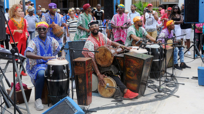 Música y literatura en una feria