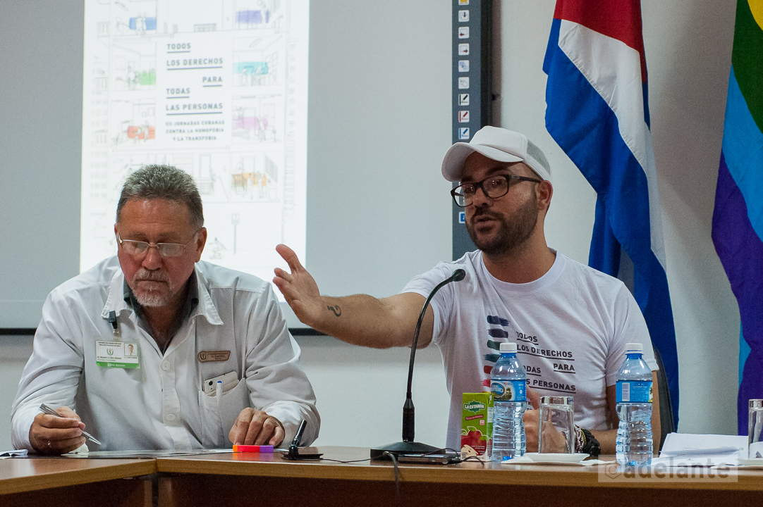La renovada Constitución fue un tema recurrente. Manuel Vázquez Seijido, jurista, vicedirector del Cenesex, reconoció entre sus mayores méritos la distinción de equidad e igualdad que se hace desde el Artículo 1.
