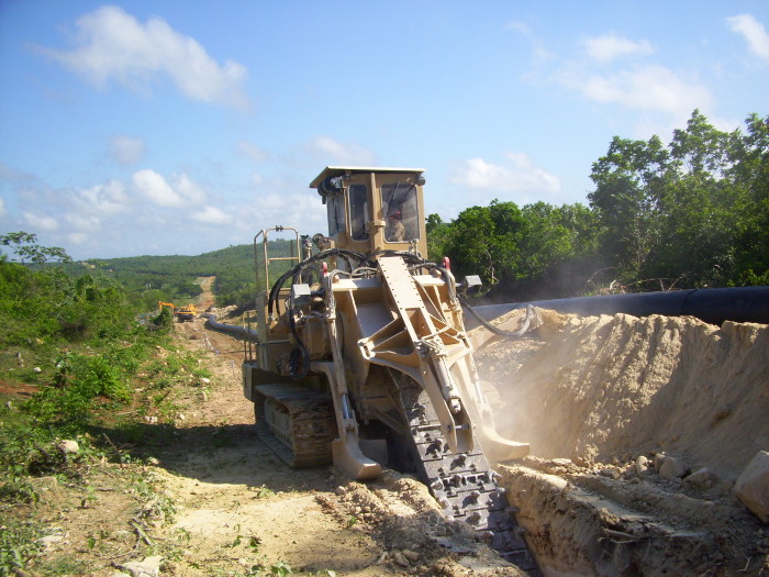 Intensifican construcción de conductoras de agua en Camagüey
