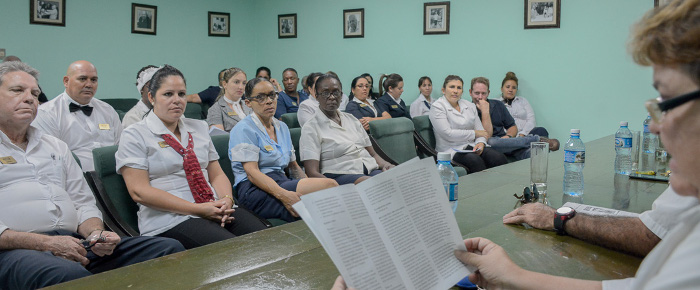 Trabajadores del turismo contra la Helms-Burton camaguey