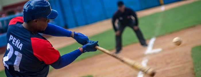 La 32 cayó para los toros a fuerza de batazos