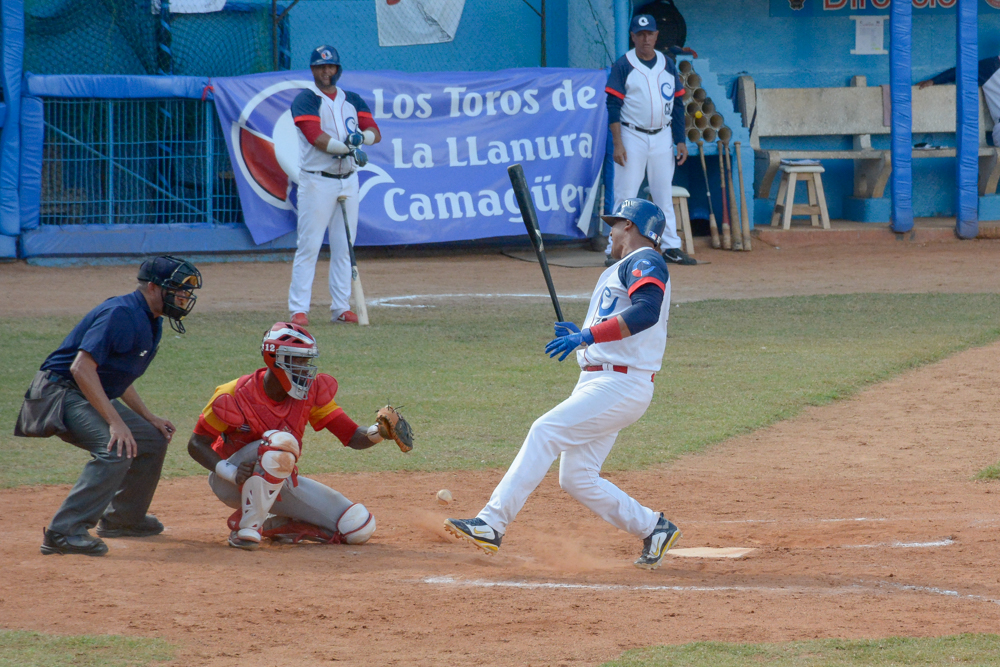 Foto: Alejandro Rodríguez Leiva/ Adelante En suspense, Toros vs. Cocodrilos