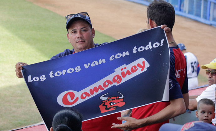 Serie Nacional de Béisbol: Toros líderes en serie beisbolera