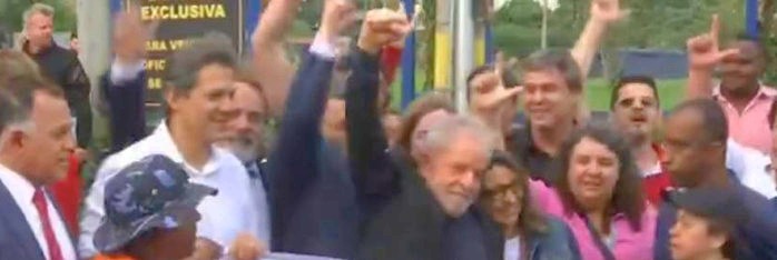 Lula libre luego de 580 días de prisión política (+Video)