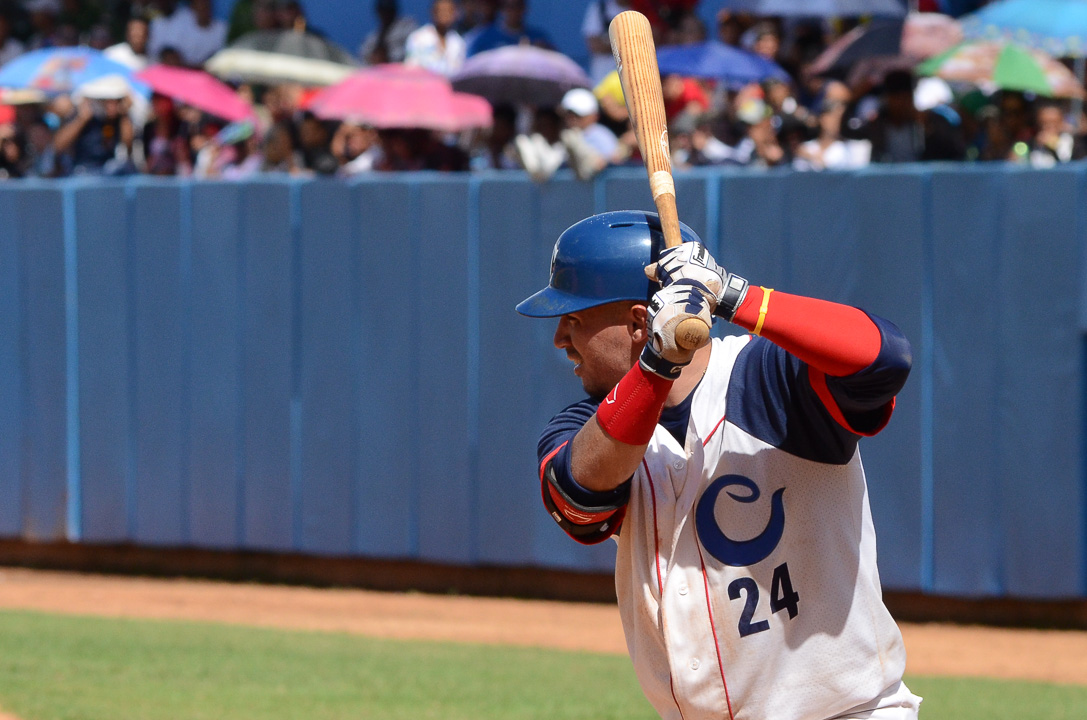 Camagüey gana su juego 26 y se mantiene en la pelea