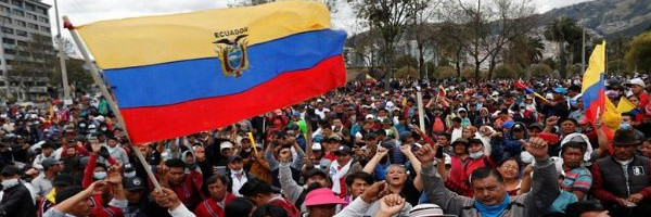 Suspende Gobierno ecuatoriano aumento de combustibles