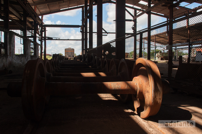 La fabricación y recuperación de piezas de repuesto y otros accesorios para el parque ferroviario, caracteriza la vitalidad del cumplimiento de los planes de la “60 Aniversario”.