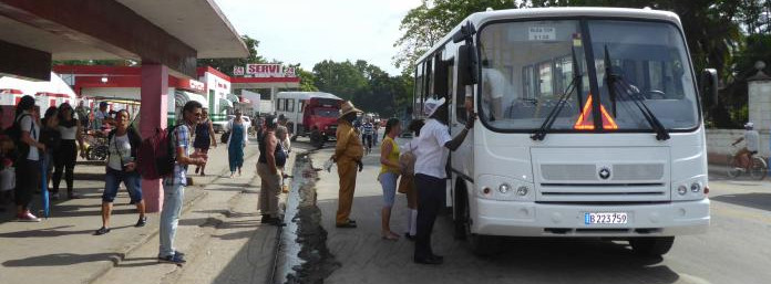Falta combustible… sobra solidaridad (+Videos)