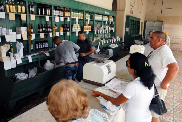 Canasta familiar se entrega a tiempo 