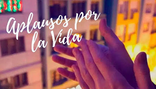 Los aplausos del agradecimiento, del amor