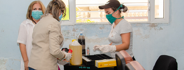 Sucursal Caracol beneficia al personal médico en Camagüey