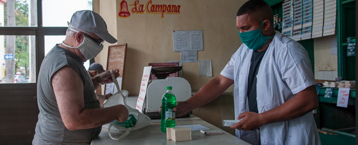 Reordenan entrega de aseo personal, higiene y alimentos