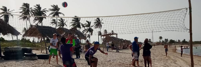 Si es verano, hay playa y campismo