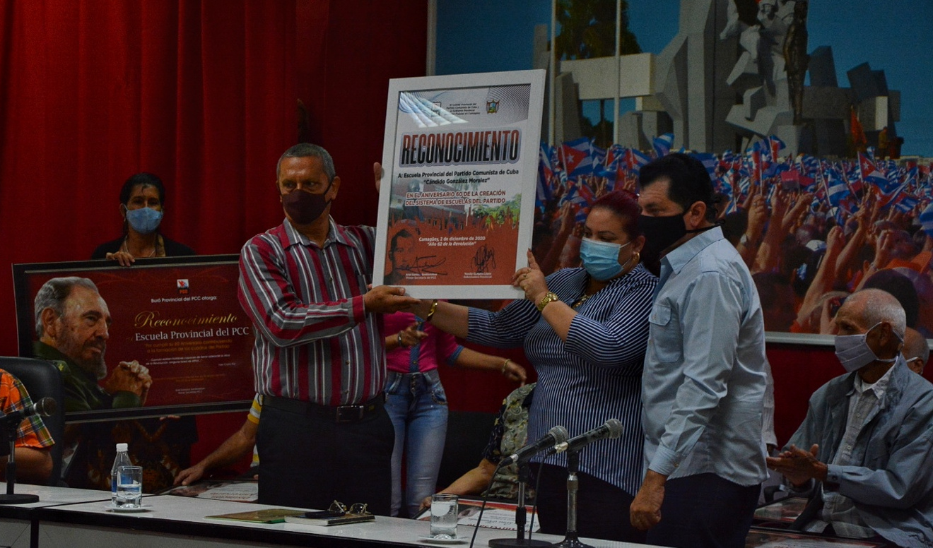 Camagüey pondera la labor de sus Escuelas del Partido
