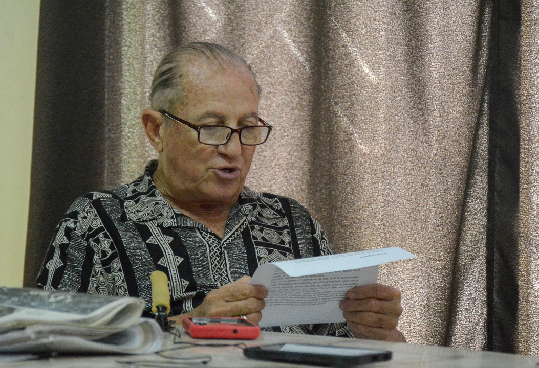 José Aurelio Paz ante el Espejo de Paciencia