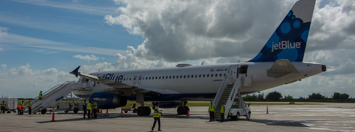 Administración Trump prohíbe vuelos chárter a Cuba, con excepción de La Habana