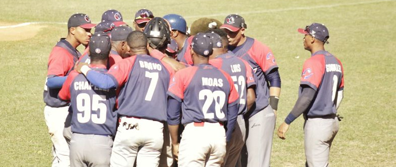 Toros obligados a hacer historia