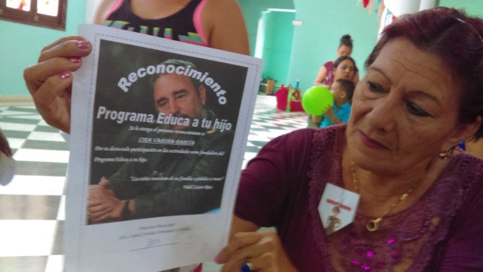 Cira Varona García, una de las fundadoras del Programa recibió su reconocimiento.