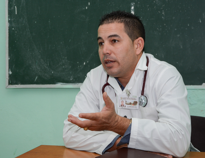 Dr. Yosdamy Martínez. Foto: Leandro Pérez Pérez/Adelante