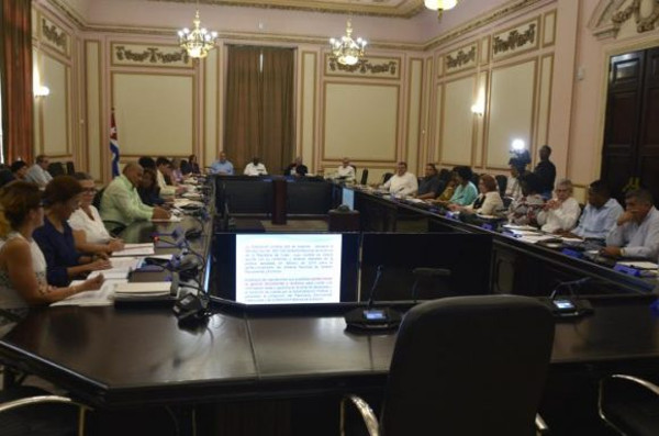Council approves two decrees-laws