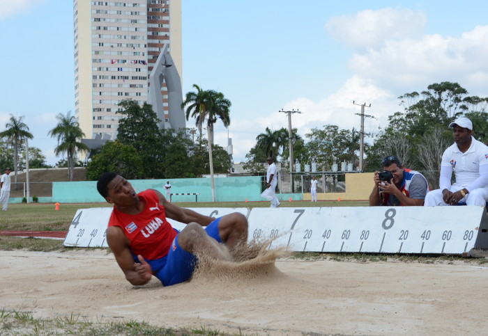 Juan Miguel Echevarría en mitin de atletismo en Madrid