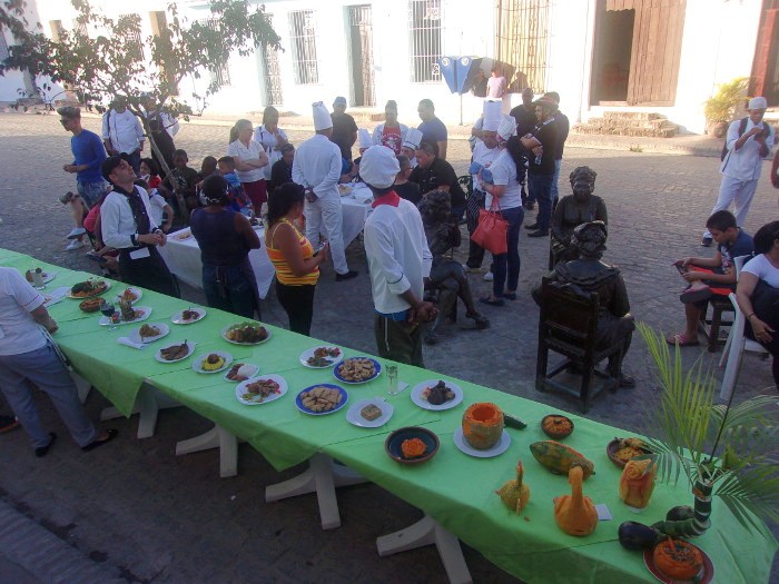 Una tarde de comida típica en El Carmen (+Fotos)