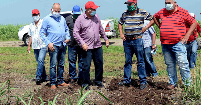 Viceprimer ministro de Cuba recorre planes económicos de Camagüey