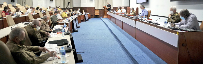 Sesionó el Buró Político con la presencia de Raúl 